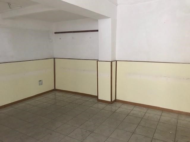 Negozio in Vendita a San Giuliano Terme, zona Molina di Quosa, 110'000€, 130 m²