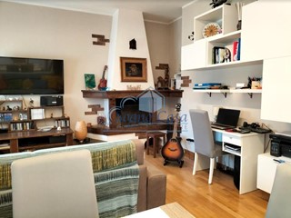 Quadrilocale in Vendita a Ameglia, 190'000&euro;, 100 m², arredato, con Box