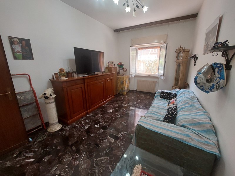 Appartamento in Vendita a Serra Riccò, 75'000€, 96 m²
