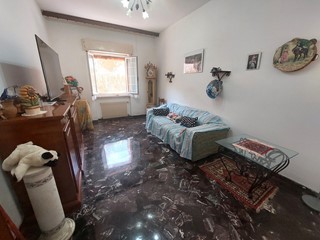 Appartamento in Vendita a Serra Riccò, 75'000€, 96 m²