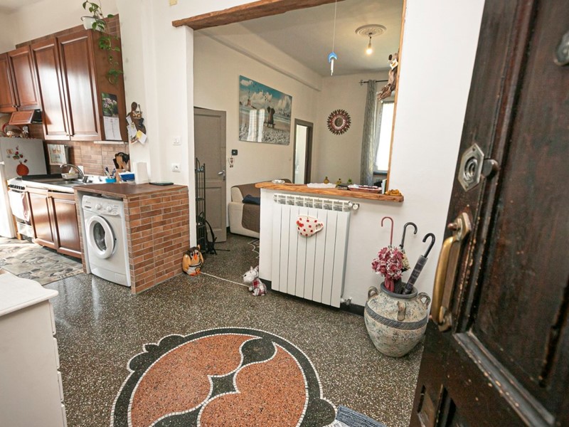 Appartamento in Vendita a Genova, zona Pontedecimo, 56'000€, 67 m²