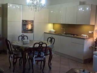 Casa Indipendente in Vendita a Monsummano Terme, zona Grotta Parlanti , 160'000€, 72 m²