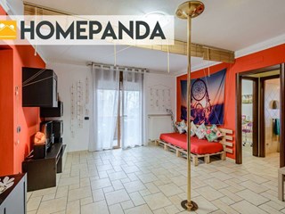 Trilocale in Vendita a Reggio Emilia, zona Sesso, 155'000€, 75 m²