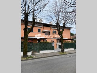 Attico in Affitto a Massa, zona Marina di Massa, 2'700&euro;, 65 m², arredato