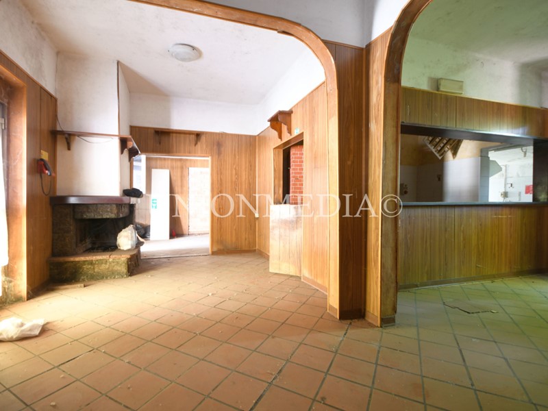 Capannone in Vendita a Arcola, 90'000€, 70 m²