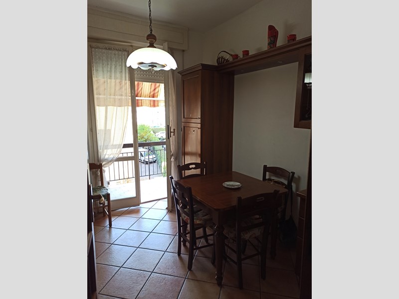 Appartamento in Affitto a Livorno, zona Stazione-sorgenti, 1'000€, 110 m², arredato