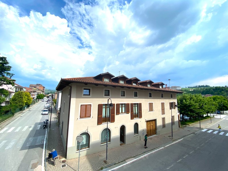 Trilocale in Vendita a Dogliani, 55'000€, 73 m²