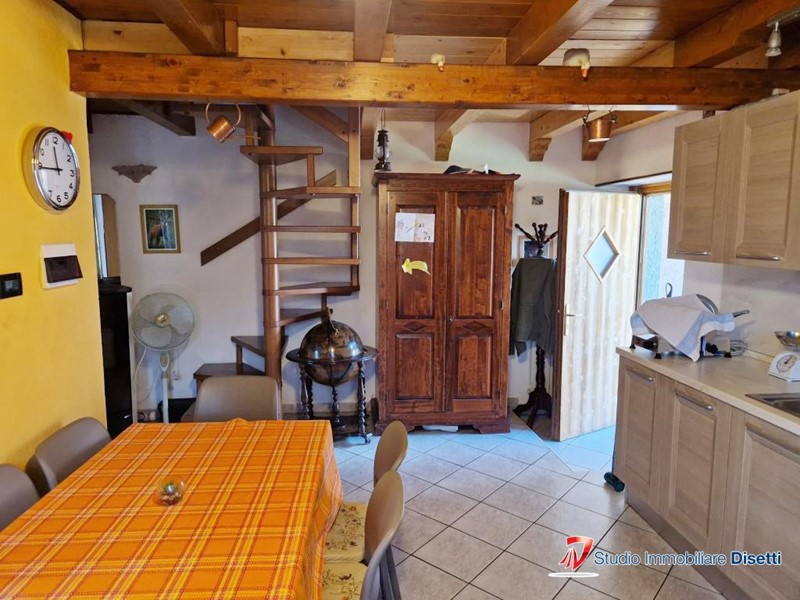 Trilocale in Vendita a Edolo, 110'000€, 63 m²