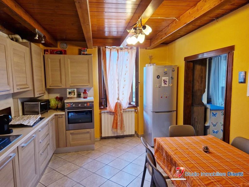 Trilocale in Vendita a Edolo, 110'000&euro;, 63 m²