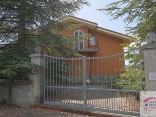 Casa Semi Indipendente in Vendita a Ponzone, 95'000€, 148 m², con Box