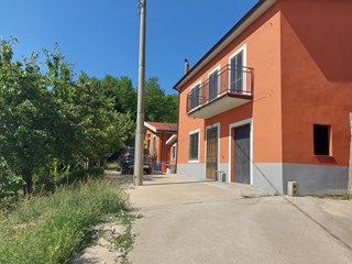 Casa Indipendente in Vendita a San Fele, 75'000€, 140 m²