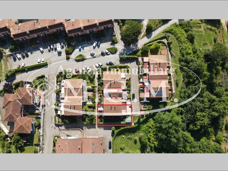 Villetta a schiera in Vendita a Santa Maria a Monte, zona Montecalvoli Alto, 350'000€, 112 m², con Box