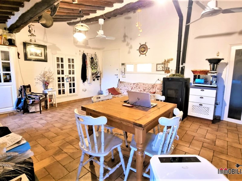 Trilocale in Vendita a Casole d'Elsa, 105'000€, 75 m²