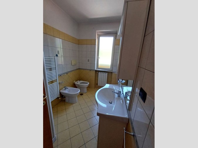 Casa Indipendente in Vendita a Arce, 229'000€, 550 m²