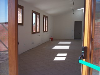 Capannone in Vendita a San Giuliano Terme, 120'000€, 70 m²