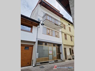 Casa Semi Indipendente in Vendita a Corteno Golgi, 59'000€, 120 m²