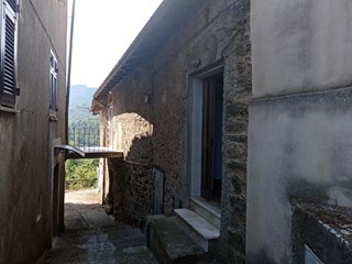 Casa Semi Indipendente in Vendita a Aulla, zona Vecchietto, 70'000€, 75 m², arredato