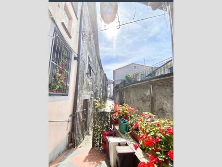 Casa Indipendente in Vendita a Fosdinovo, 70'000€, 50 m², arredato