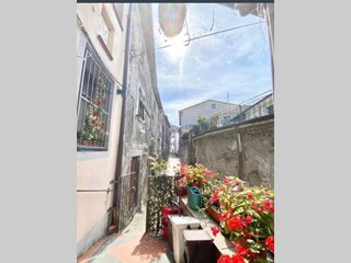 Casa Indipendente in Vendita a Fosdinovo, 70'000€, 50 m², arredato