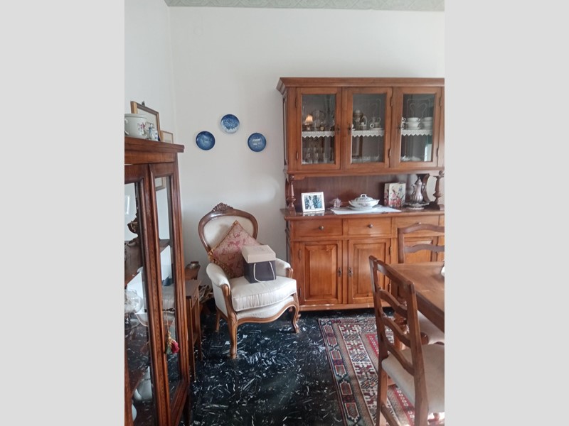 Appartamento in Vendita a Aulla, 100'000€, 90 m², arredato