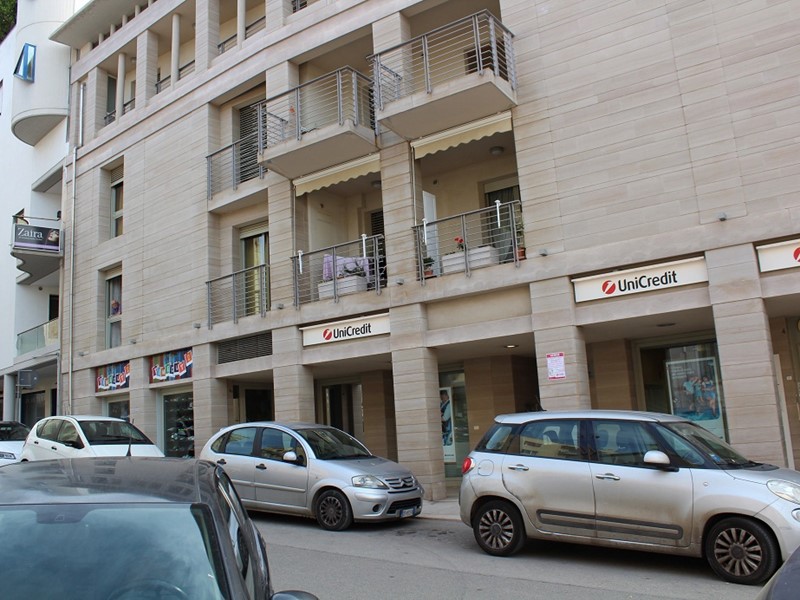 Trilocale in Vendita a Canosa di Puglia, 70 m²