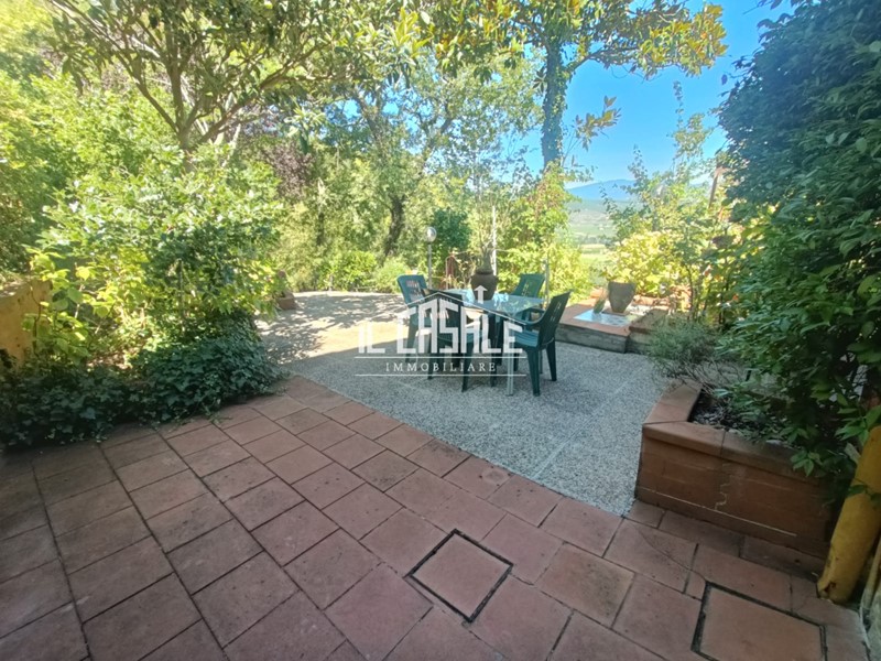 Appartamento in Vendita a Rignano sull'Arno, zona Rignano Sull'Arno, 385'000€, 230 m², con Box