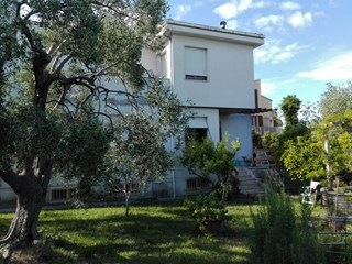 Villa in Vendita a Vasto, zona centrale, 380'000&euro;, 300 m²