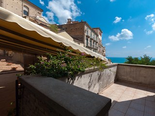 Appartamento in Vendita a Vasto, zona CENTRO STORICO , 145'000&euro;, 70 m²