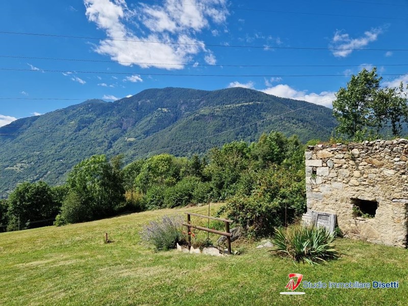 Casale in Vendita a Edolo, 59'000€, 160 m²