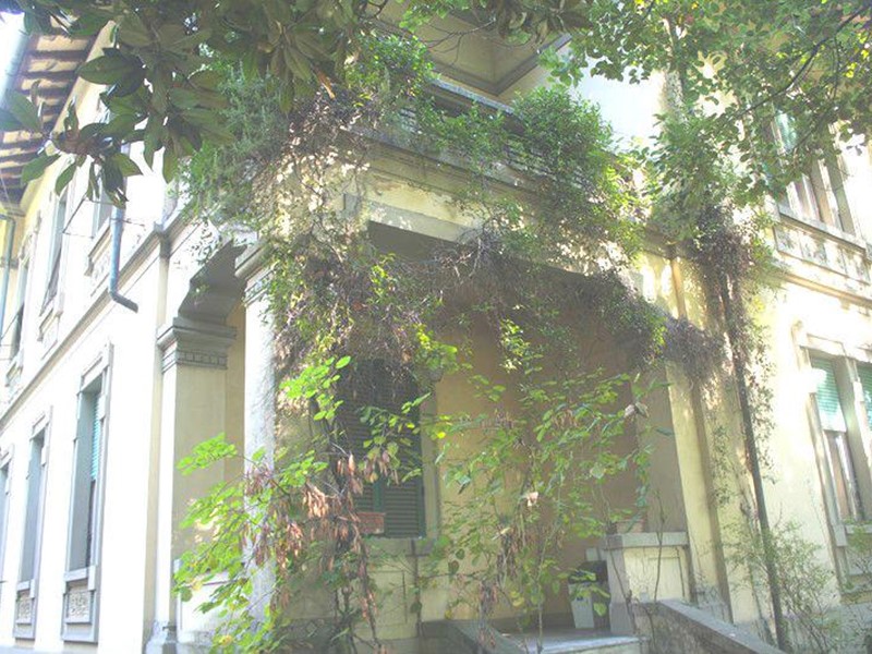 Villa in Vendita a Lucca, zona San Marco, 1'000'000€, 500 m²