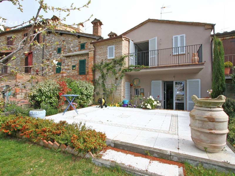 Villa in Vendita a Torrita di Siena, zona Montefollonico, 550'000€, 133 m²