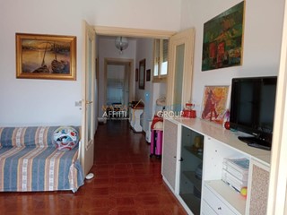 Quadrilocale in Vendita a Massa, zona Marina Di Massa, 195'000€, 77 m²