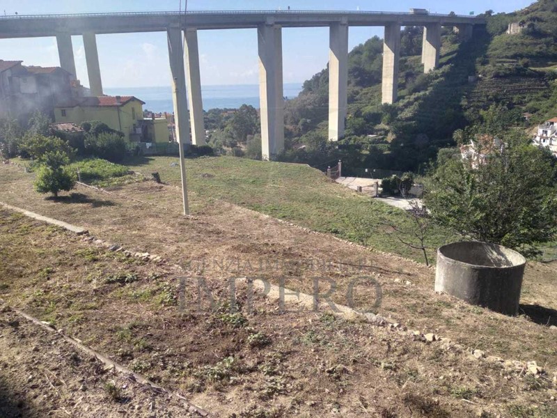 Casa Semi Indipendente in Vendita a Ventimiglia, zona Latte, 350'000€, 80 m²