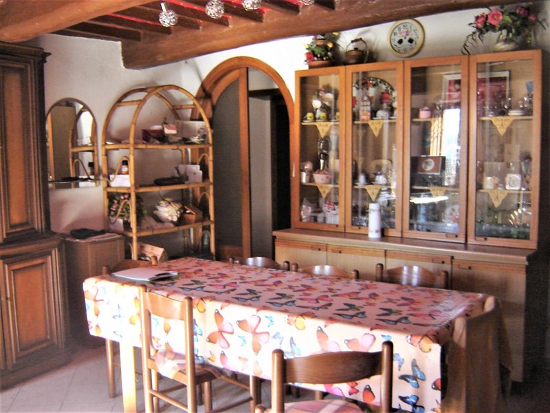 Casa Indipendente in Vendita a Montecarlo, 179'000€, 200 m²