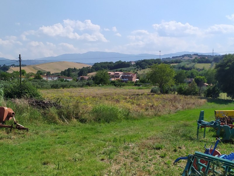 Terreno edificabile in Vendita a Alanno, zona Ticchione, 22'000€, 1700 m²