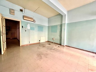 Appartamento in Vendita a Pontedera, 120'000€, 150 m²