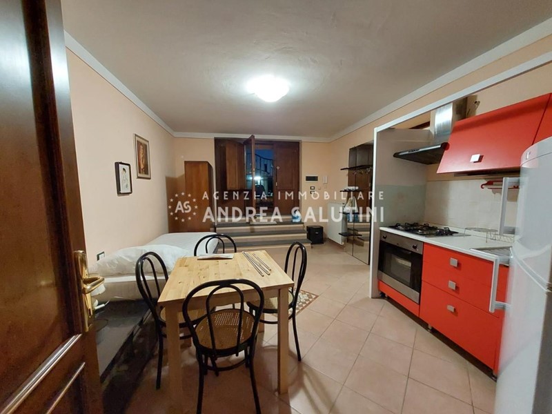 Casa Indipendente in Vendita a Montopoli in Val d'Arno, zona San Romano, 429'000€, 250 m², arredato
