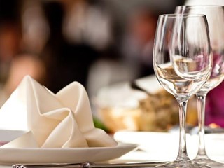 Immobile commerciale in Vendita a Pontedera, 250'000€, 200 m²