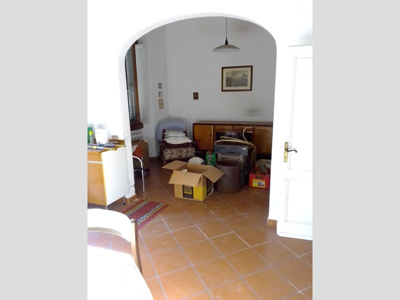 Casa Indipendente in Vendita a Poggio a Caiano, 300'000€, 170 m²