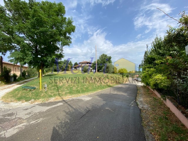 Terreno agricolo in Vendita a Roncofreddo, 70'000€, 1104 m²