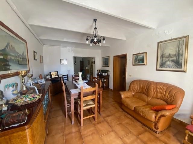 Quadrilocale in Vendita a Cascina, zona San Frediano a Settimo, 90'000€, 70 m²