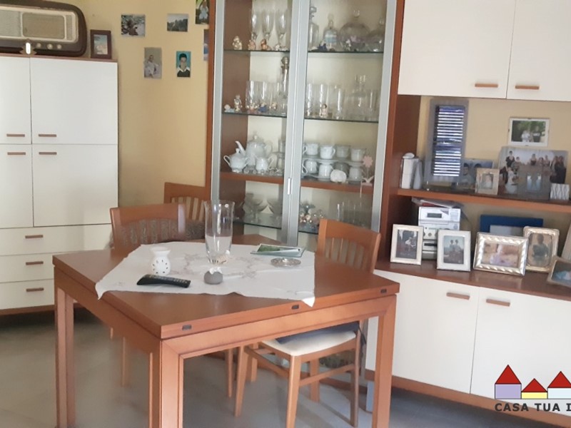 Casa Semi Indipendente in Vendita a Carrara, 200'000€, 150 m²