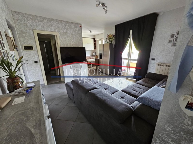 Quadrilocale in Vendita a Carrara, zona Nazzano, 240'000€, 85 m², arredato
