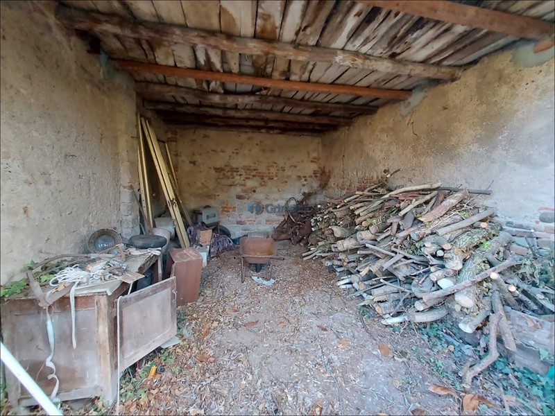 Casa Indipendente in Vendita a Castano Primo, 189'000€, 250 m²