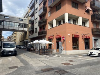Immobile commerciale in Vendita a Torino, 370'000€, 79 m²