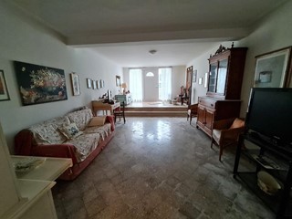 Appartamento in Vendita a San Miniato, zona Scala, 330'000€, 700 m²