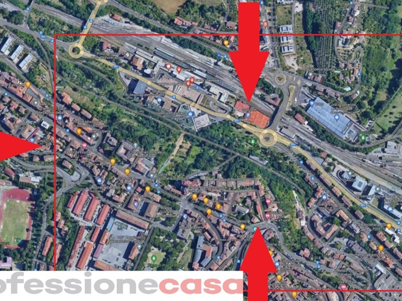 Negozio in Vendita a Siena, 100'000€, 37 m²