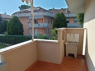 Trilocale in Affitto a Massa, zona Marina di Massa, 60 m², arredato