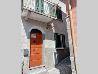 Casa Indipendente in Vendita a Casargo, 30'000€, 136 m², arredato
