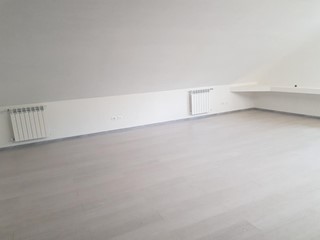 Appartamento in Vendita a Calci, 220'000€, 150 m²